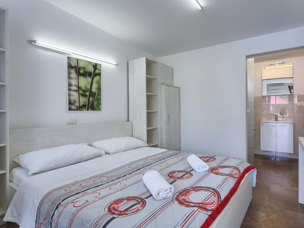 Apartment Nika-10 By Interhome อูมัค ภายนอก รูปภาพ