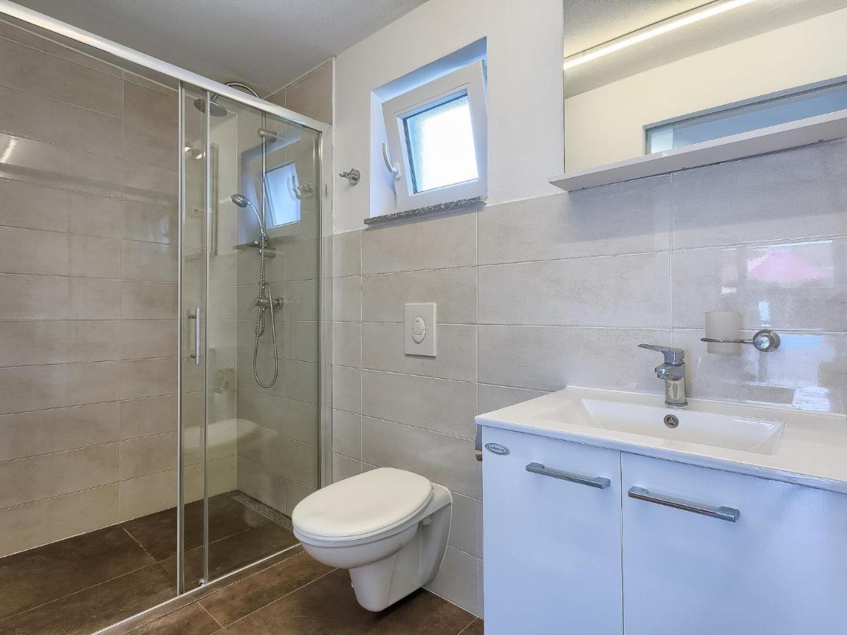 Apartment Nika-10 By Interhome อูมัค ภายนอก รูปภาพ